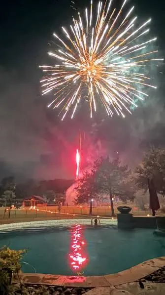 Lake Conroe community scene 1